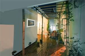 Suite | Terrace/patio - Michael's Inn And Suites Yangshuo (Guilin)