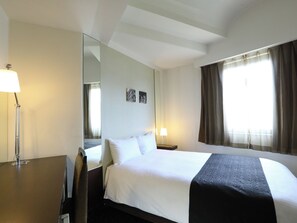 Down duvets, desk, blackout curtains, free WiFi - APA Hotel Sagamihara Hashimoto Ekimae (Sagamihara)