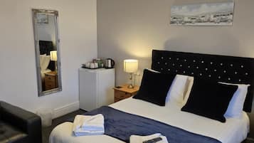 Double Room (Room 6 - 2nd Floor) | In-room safe, individually furnished, blackout drapes