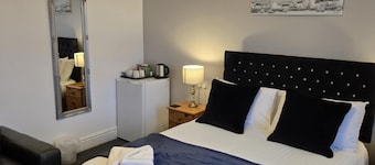 Q Accommodation