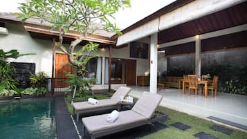 Vila superluxo, 2 quartos, piscina particular | Deque