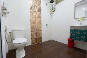 Standard Room | Bathroom
