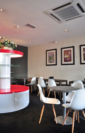 Dining - Zoom Inn Boutique Hotel - Danga Bay, Johor Bahru (Johor Bahru)