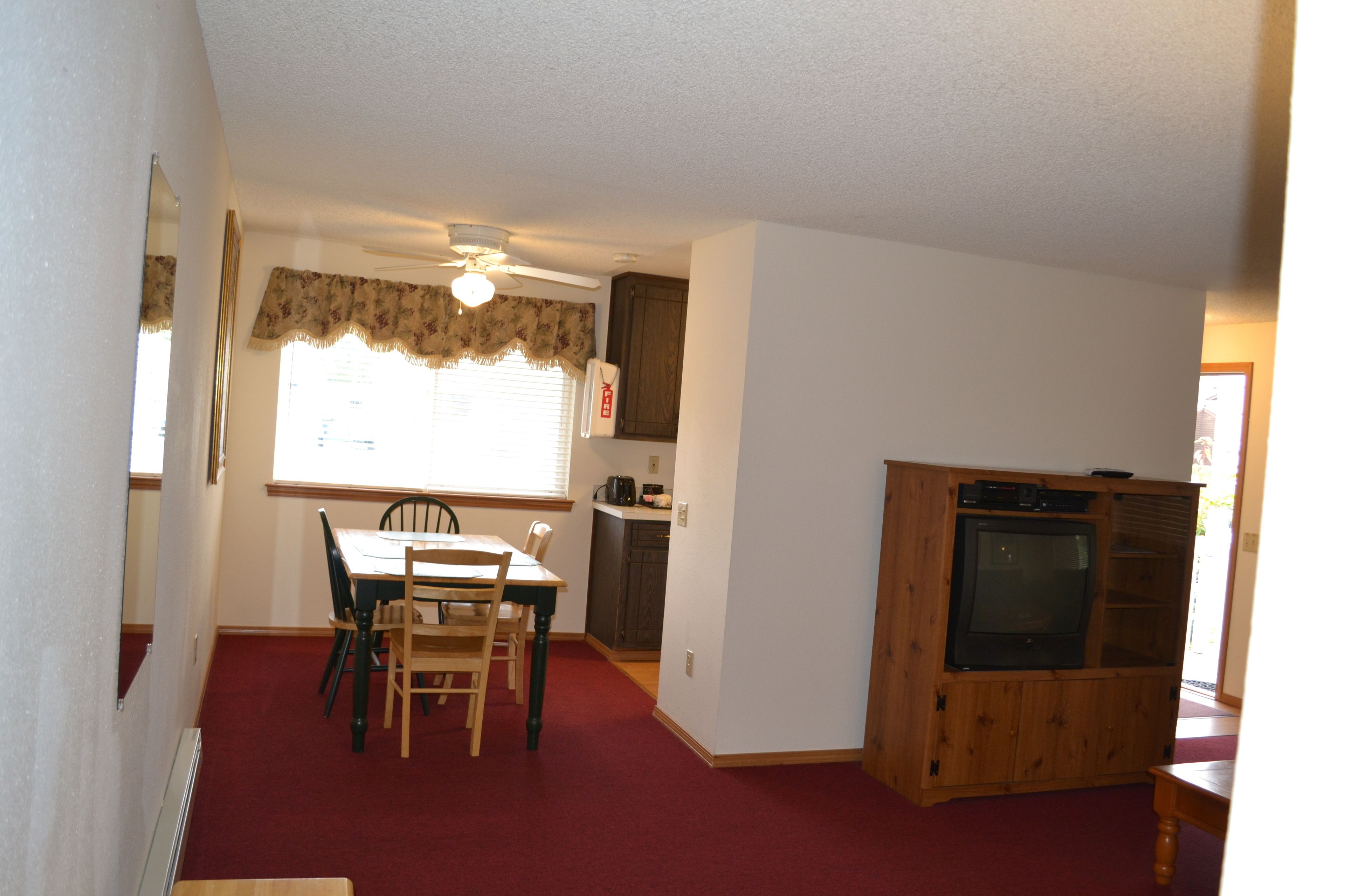 suite, 2 bedrooms | free wifi, bed sheets