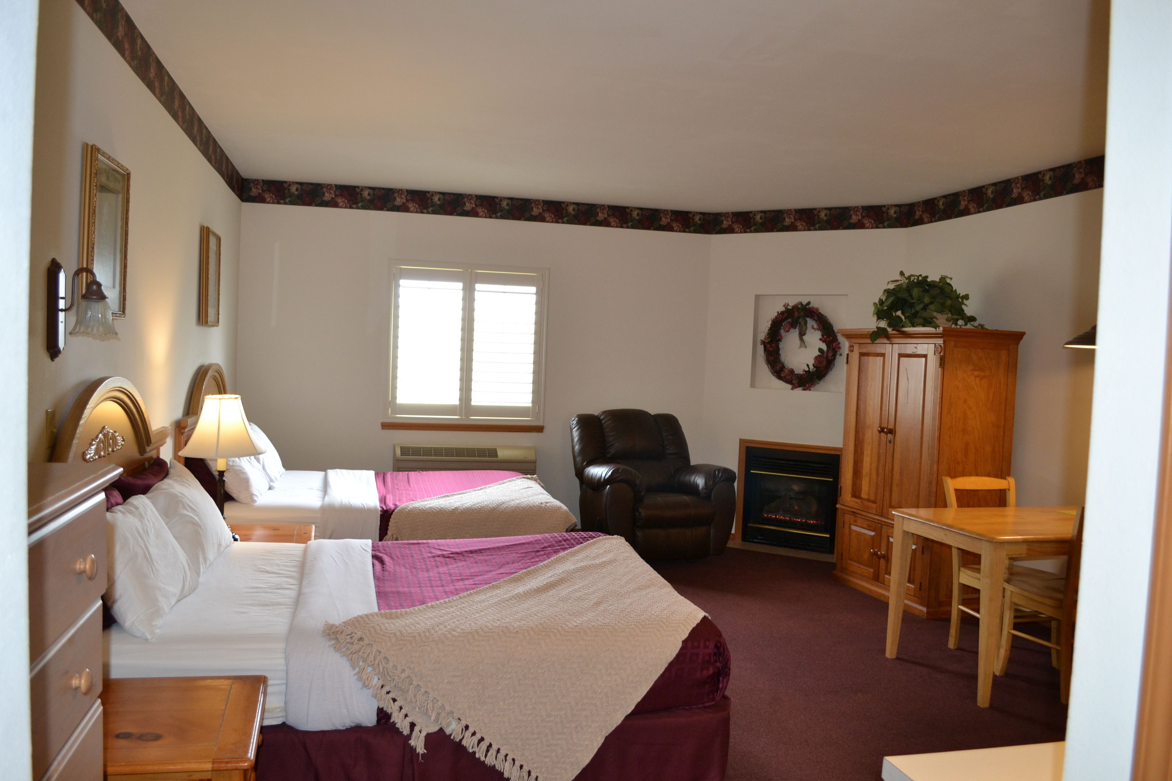 deluxe room, 2 queen beds | free wifi, bed sheets