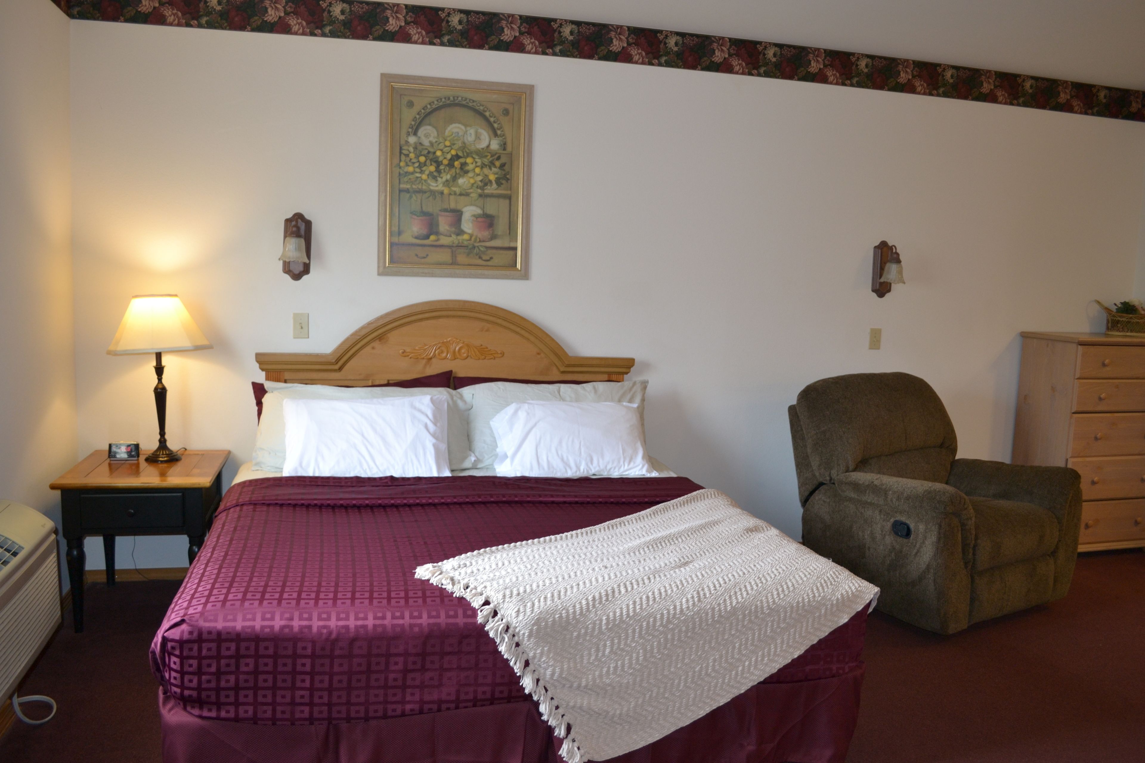 free wifi, bed sheets