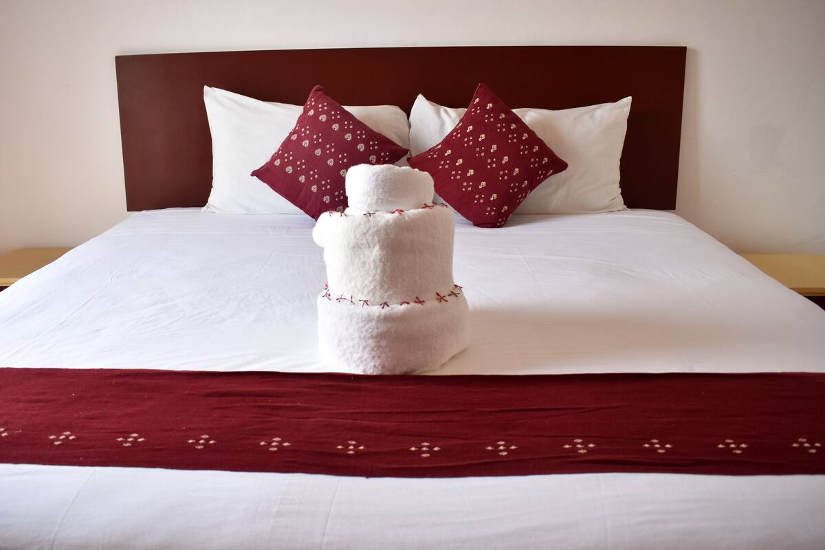 Chambre Standard | Coffres-forts dans les chambres, bureau, rideaux occultants