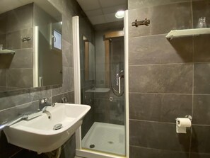 Ilmaiset hygieniatuotteet, pyyhkeet