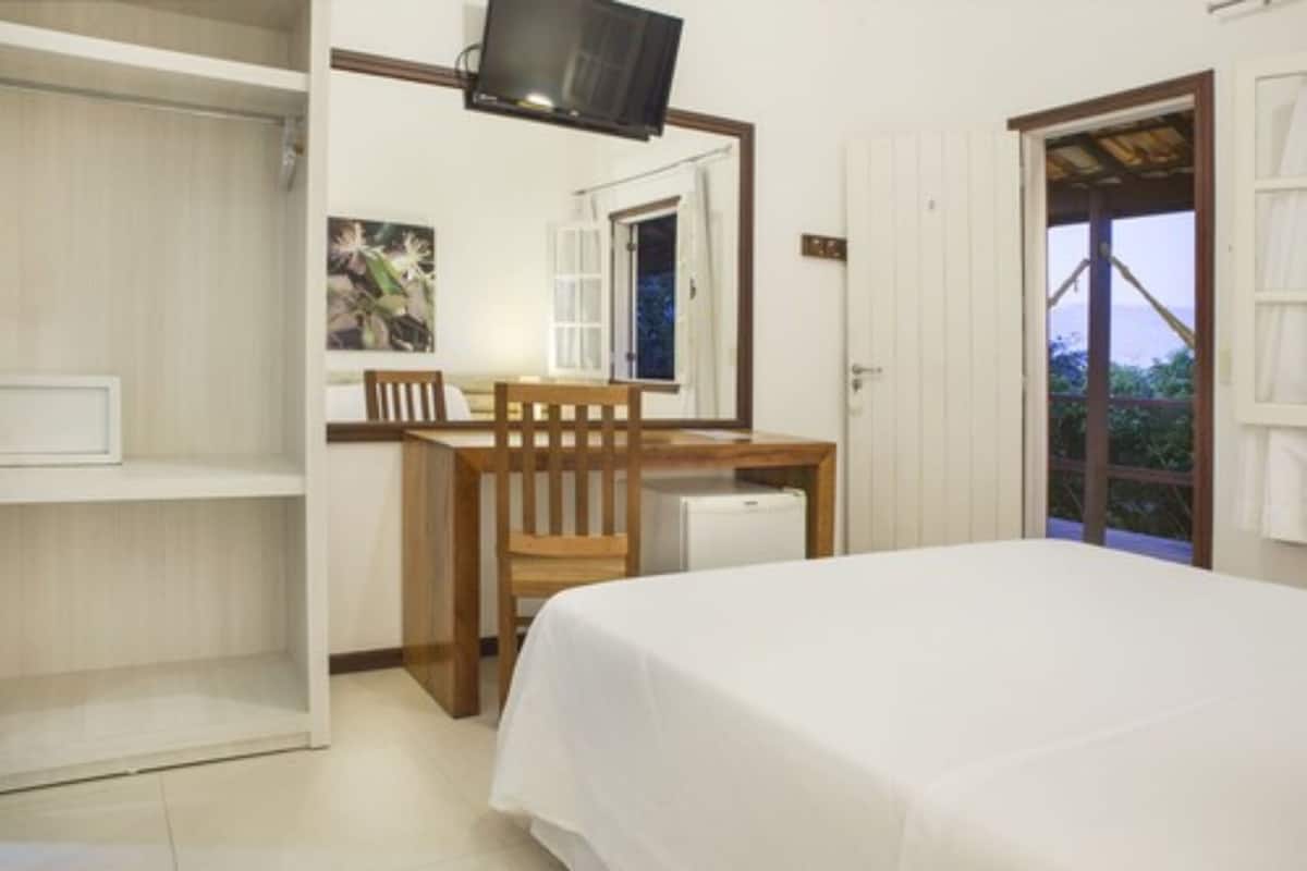 Minibar, in-room safe, desk, blackout curtains