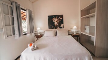 Superior Double Room | Minibar, in-room safe, desk, blackout drapes