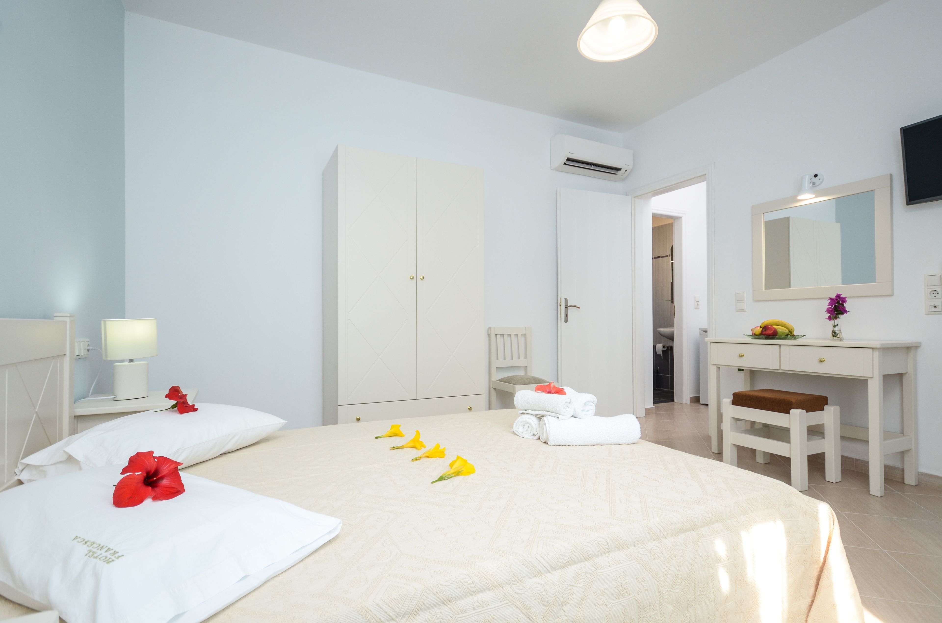 apartment, 2 bedrooms | soundproofing, iron/ironing board, free cots/infant beds, free wifi