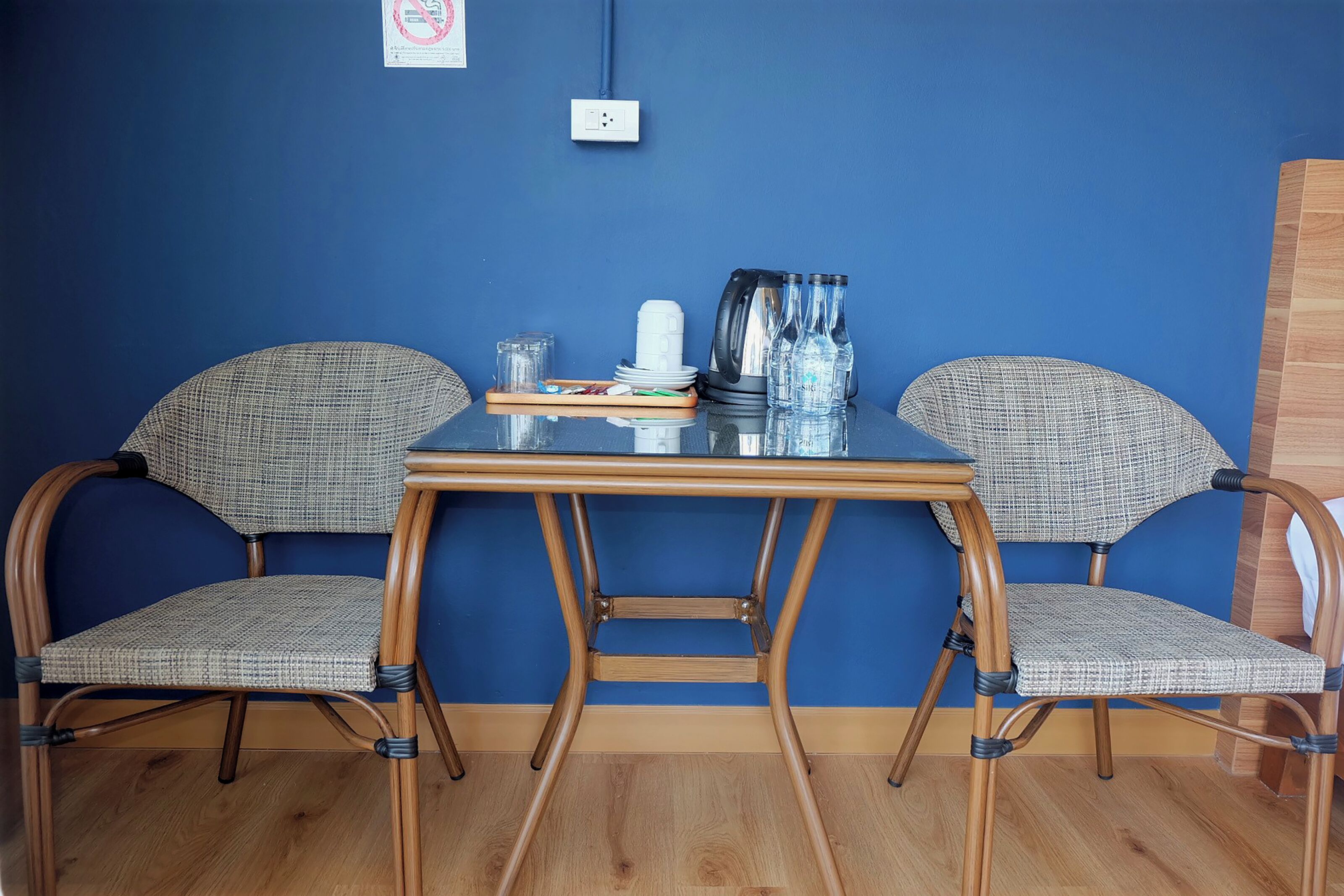 classic triple room, 3 single beds | 1 bedroom, pillow-top beds, minibar, in-room safe