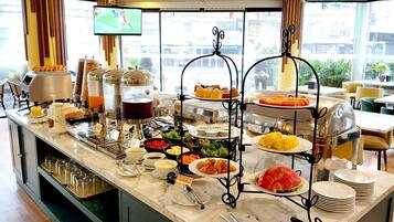 Breakfast buffet