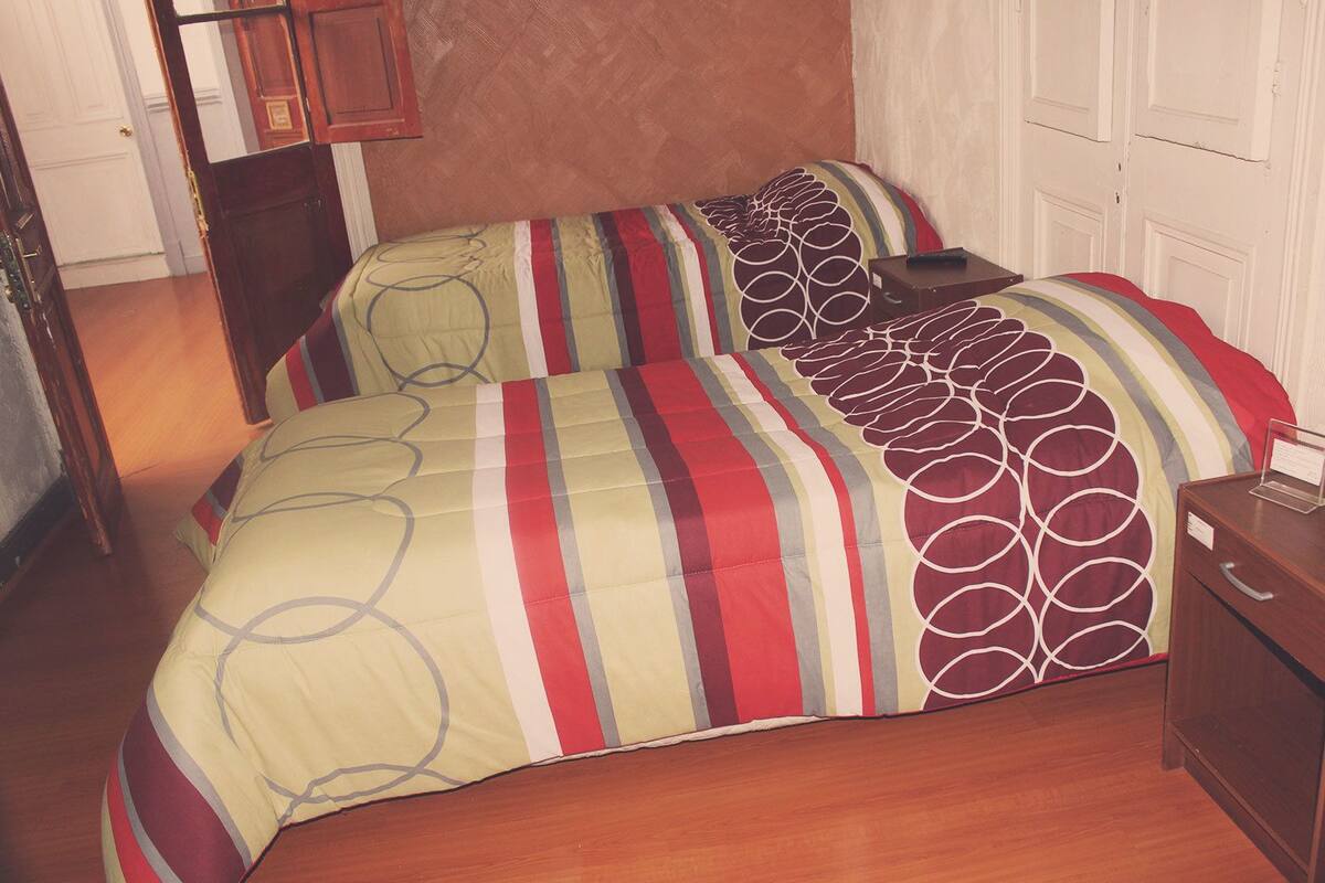 Chambre Supérieure avec lits jumeaux
