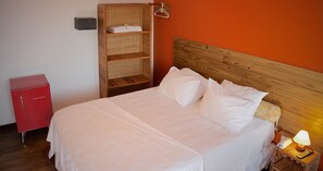 Wi-Fi de cortesia, roupa de cama