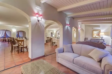 Fernseher. Country Resort la Casa delle Monache