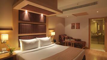 Premium bedding, down duvets, minibar, in-room safe