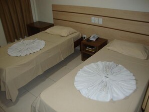 Coffres-forts dans les chambres, bureau, rideaux occultants