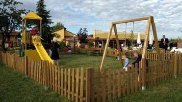 Children’s play area – outdoor