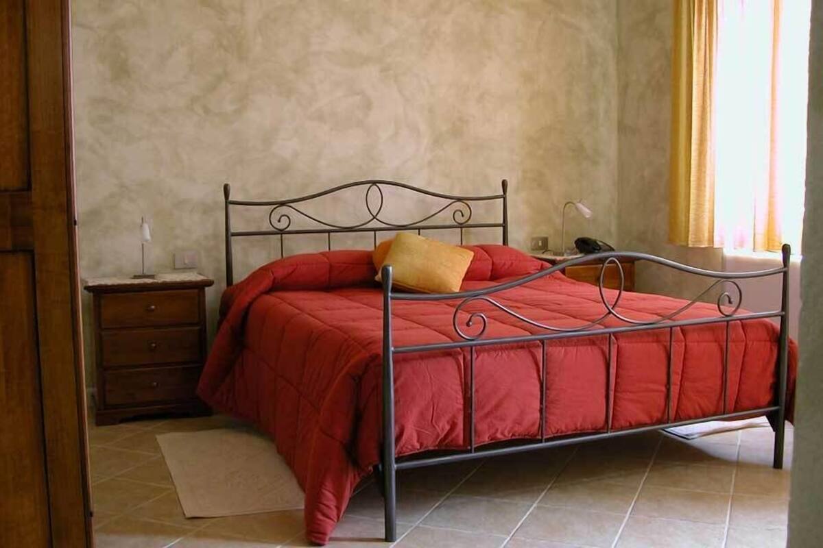 Deluxe-Doppelzimmer, Blick auf den Weinberg, zum Garten hin