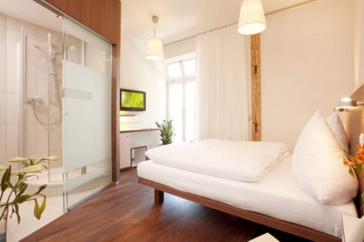 Minibar, in-room safe, desk, soundproofing