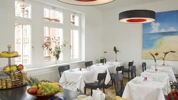 Desayuno continental incluido todos los días