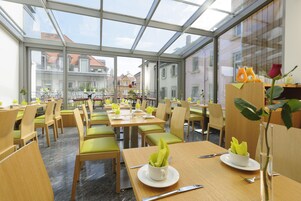 Desayuno continental incluido todos los días 