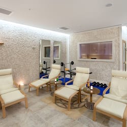 Un sauna, baño turco/hammam, tratamientos corporales, hidroterapia