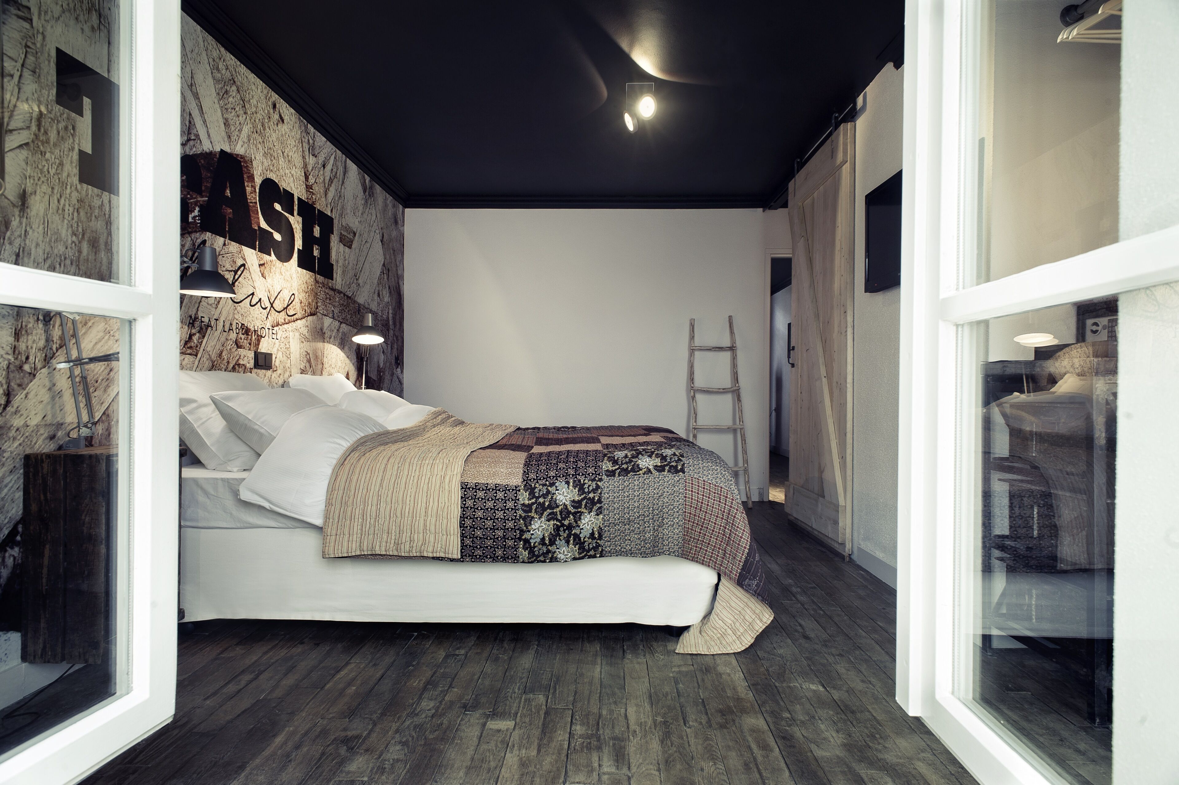 quadruple room | minibar, in-room safe, individually decorated, individually furnished