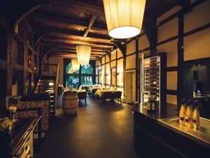 Lunch and dinner served, Regional cuisine