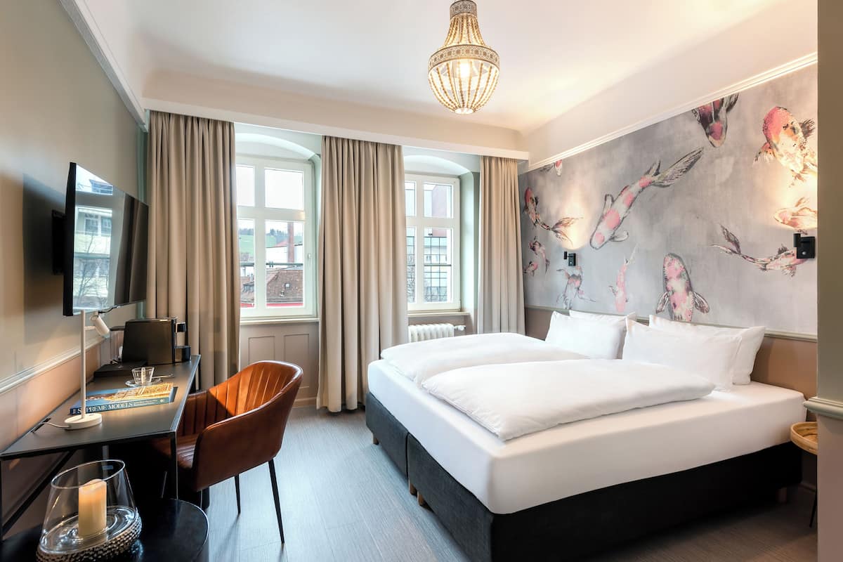 standard double room | hypo-allergenic bedding, minibar, in-room safe, individually decorated