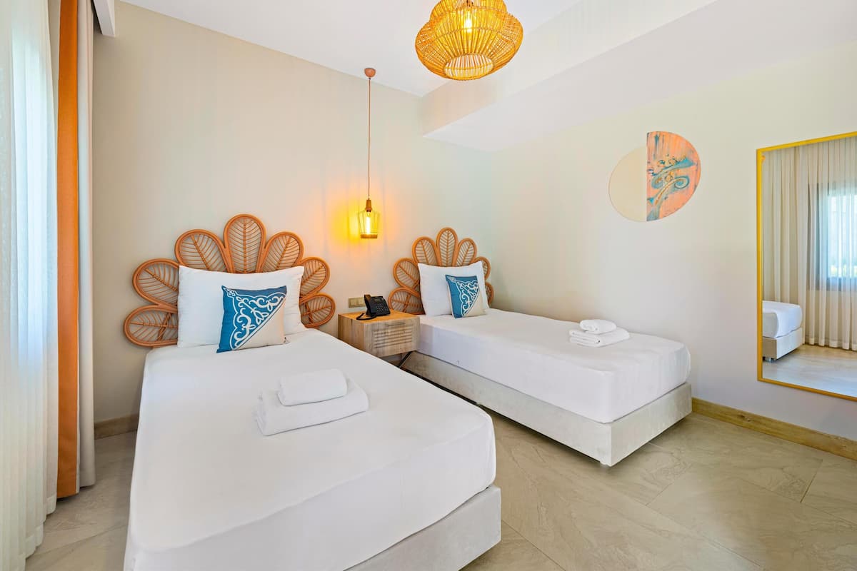 Chambre Double Standard, 1 chambre, vue jardin, rez-de-chaussée | 1 chambre, literie de qualité supérieure, minibar