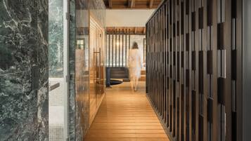 Couples treatment rooms, sauna, steam room, Turkish bath