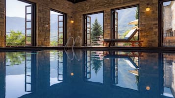 Salas de tratamiento para parejas, un sauna, baño turco