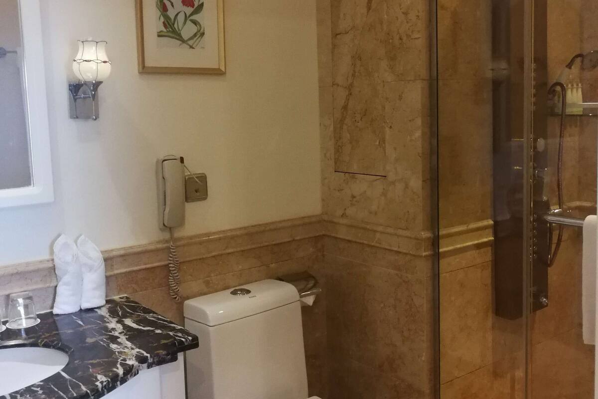 Free toiletries, bathrobes