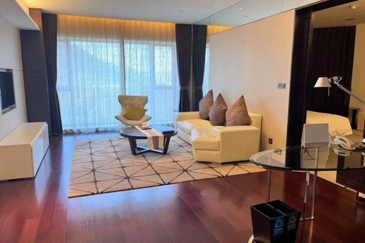 Minibar, in-room safe, desk, soundproofing