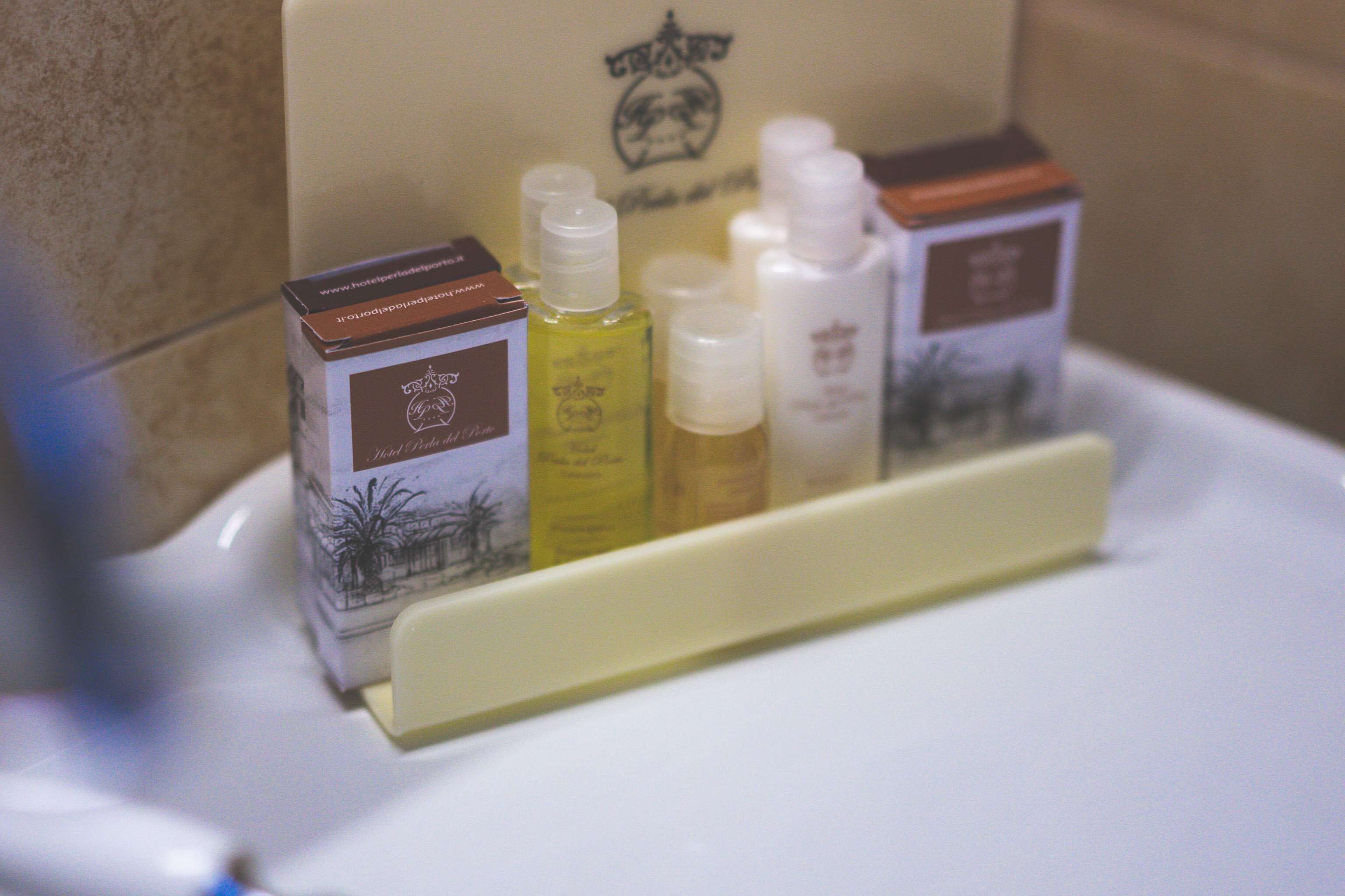 superior room, 1 king bed, non smoking (gulf view) | bathroom | combined shower/bathtub, free toiletries, hair dryer, slippers