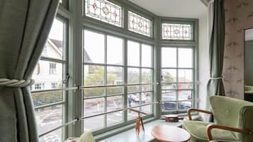 Suite, Ensuite | View from property