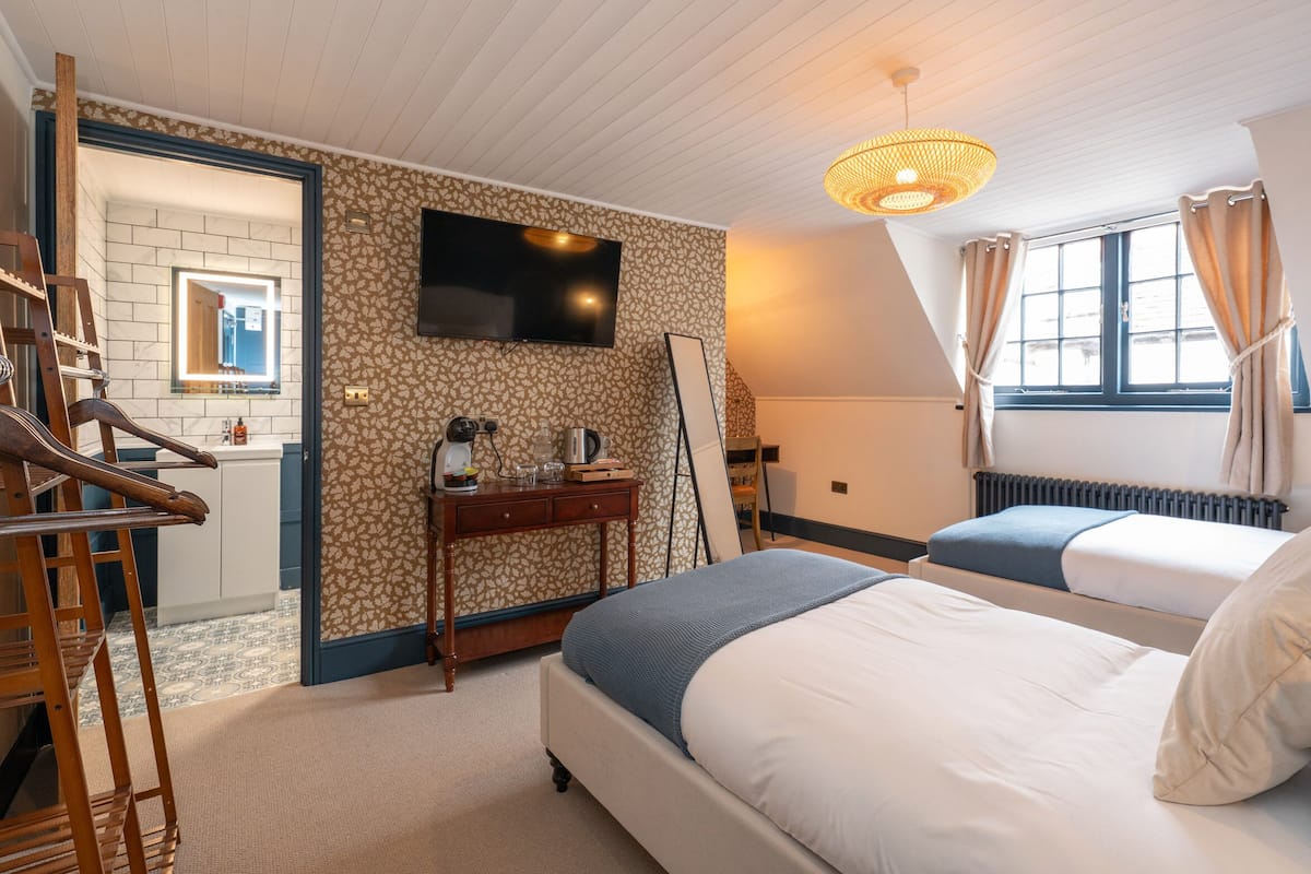 Twin Room, Ensuite