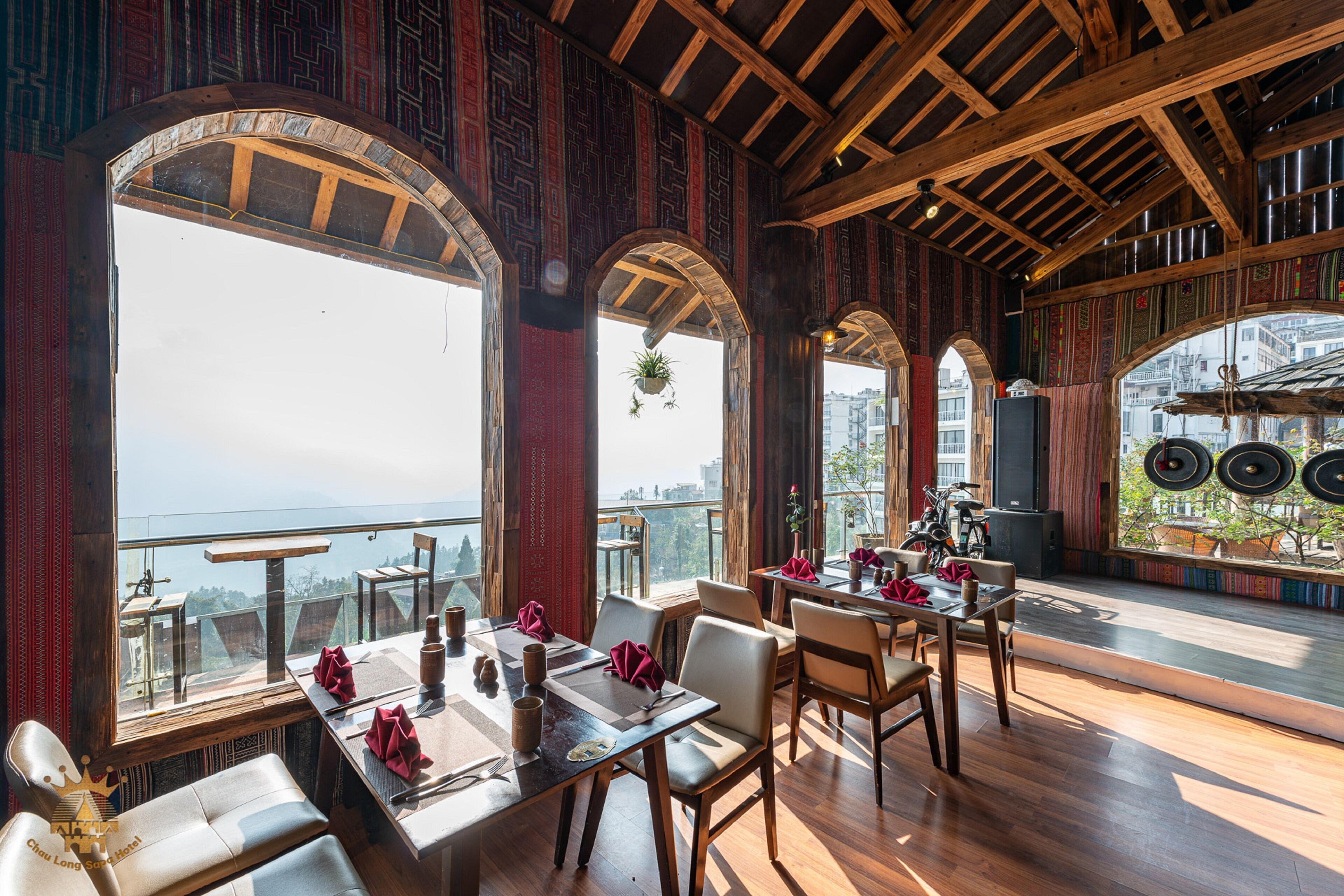 breakfast, lunch, dinner served; vietnamese cuisine