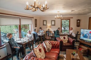 Kahden hengen huone, kylpyhuone makuuhuoneen yhteydessä (Garden Pod) | Lounge