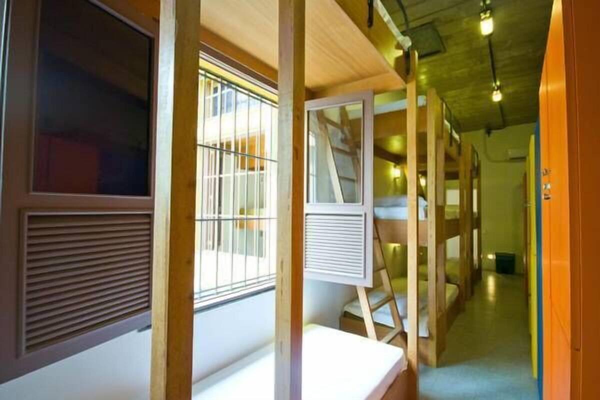 Dortoir Partagé, dortoir mixte | Chambres insonorisées, fer et planche à repasser, Wi-Fi gratuit