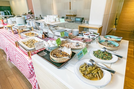 Buffet. Sotetsu Fresa Inn Nagano Zenkojiguchi
