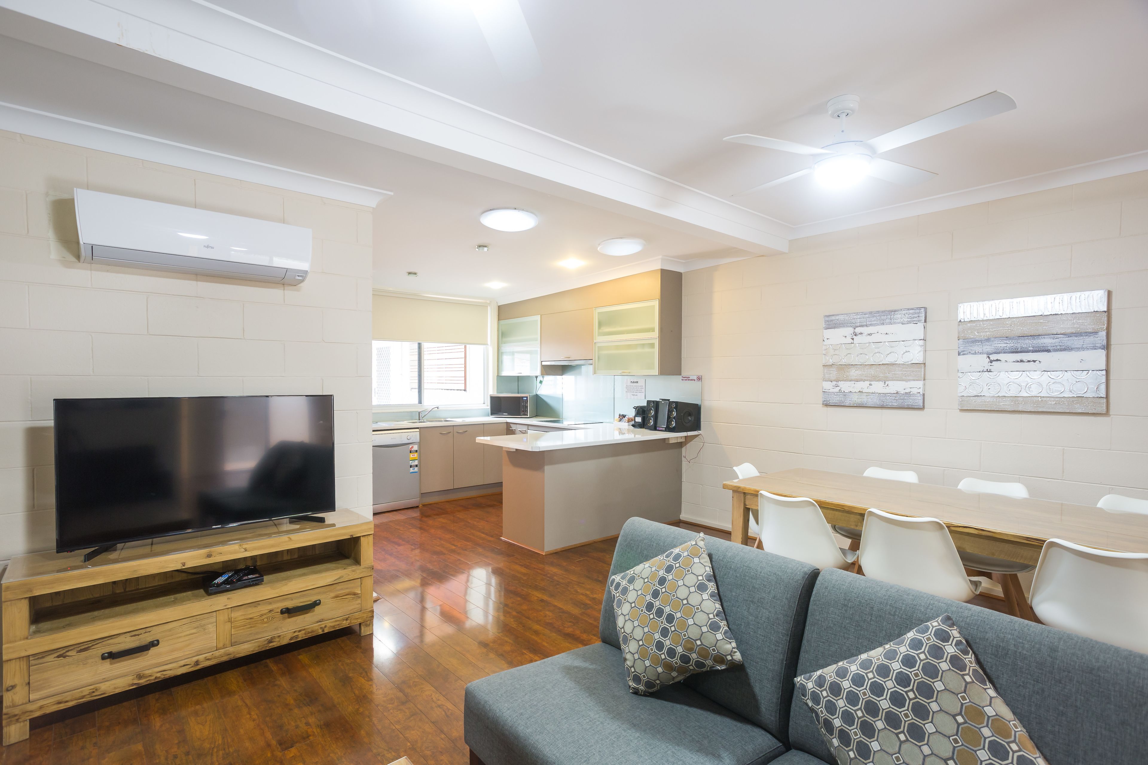 House | Living area | 20-inch LCD TV with digital channels, TV, ping pong