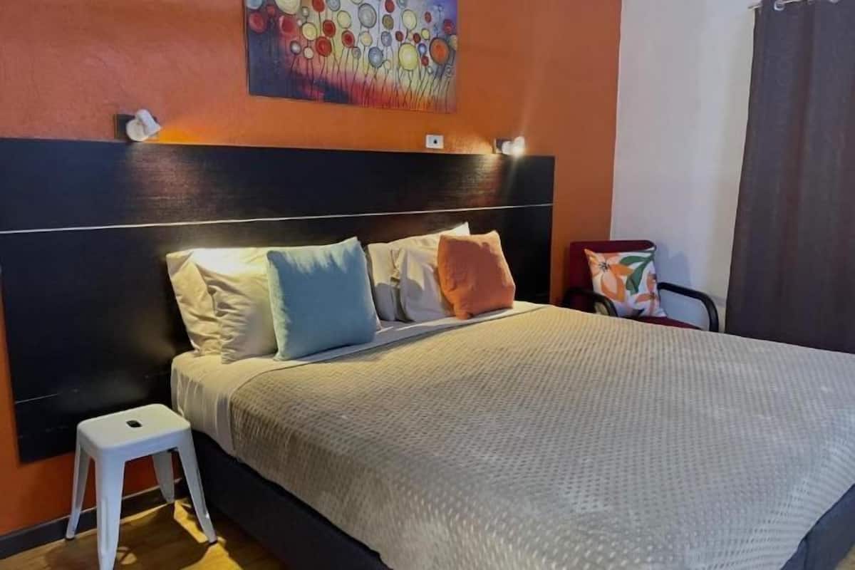 In-room safe, individually decorated, individually furnished, desk