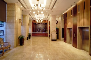 Lobby - Nhat Ha L'Opera Hotel (Ho Chi Minh City)