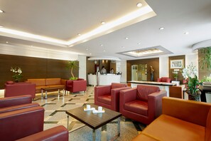 Lobby sitting area - BU Place Hotel (Bangkok)