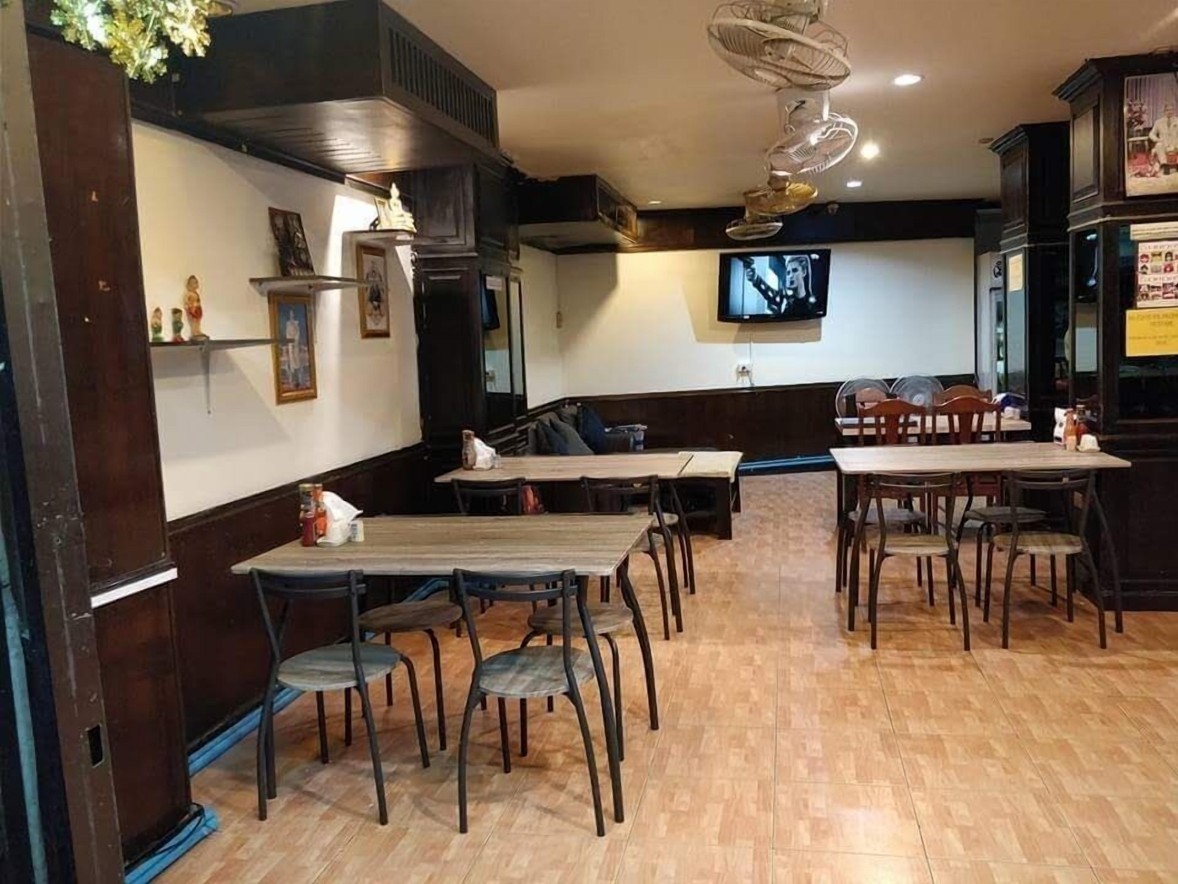 Photo - The Encore Hotel