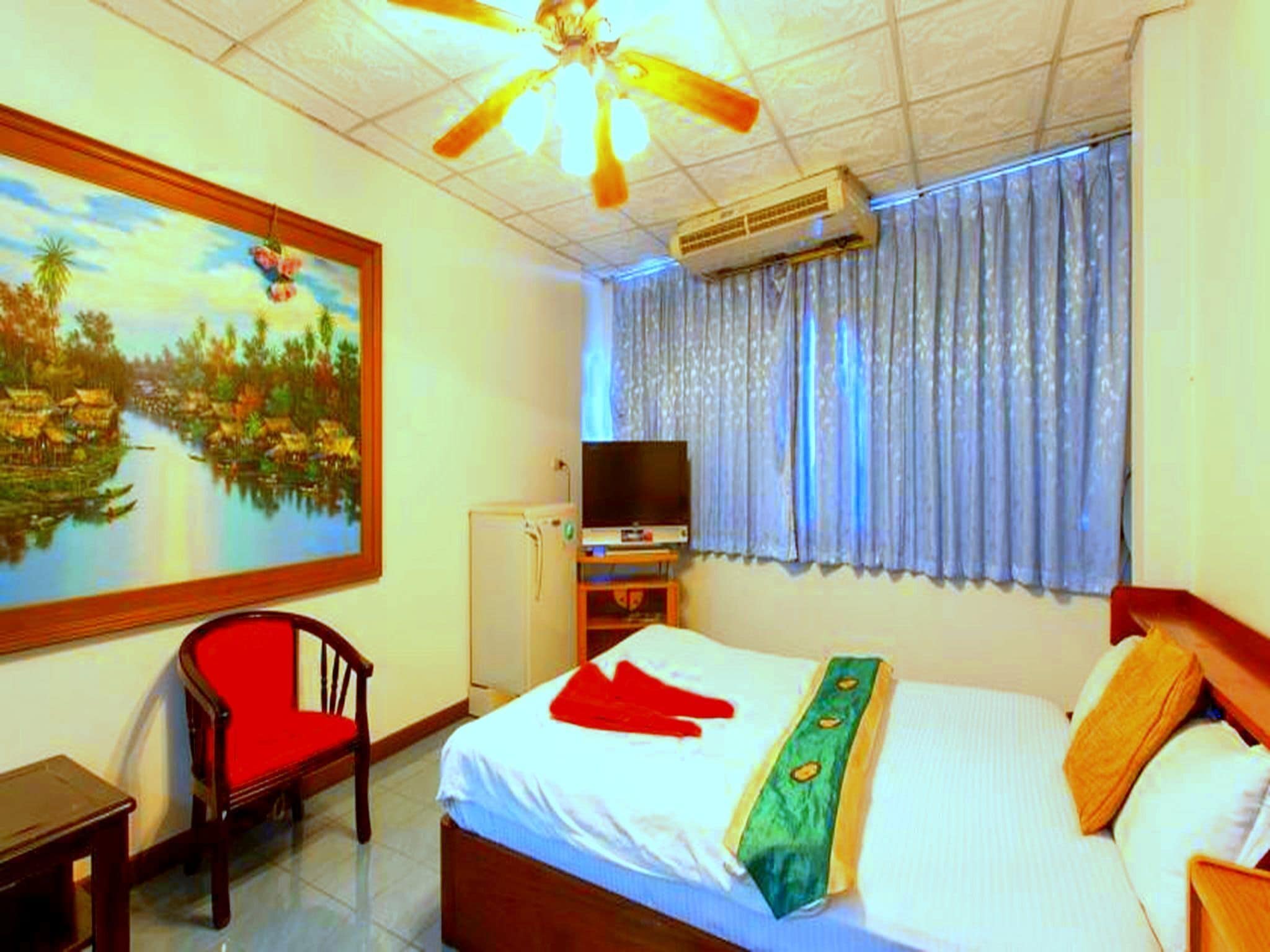 Photo - The Encore Hotel