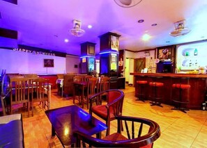 每日供应英式早餐（每人 THB 145）